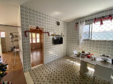 Copa/cozinha e acesso � sal de estar ao lado