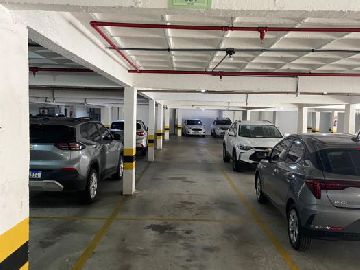 02 vagas de garagem no subsolo