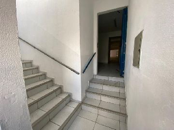 Escada de acesso ao 1� pavimento