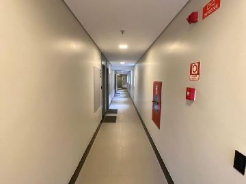 Corredor de acesso � sala