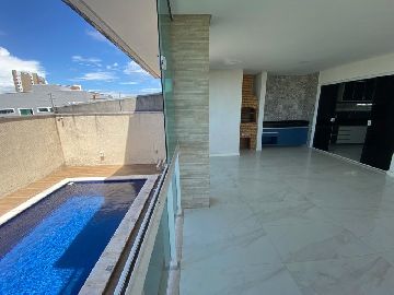 Varanda gourmet ao lado da piscina