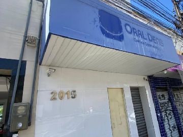 Acesso no pavimento t�rreo