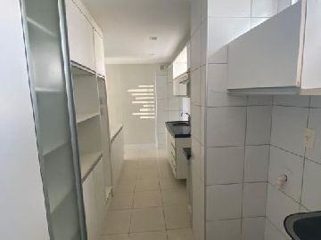 �rea de servi�os