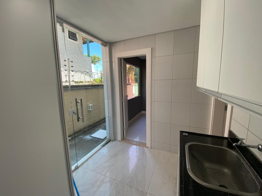 �rea de servi�os e dependc�ncia de empregados