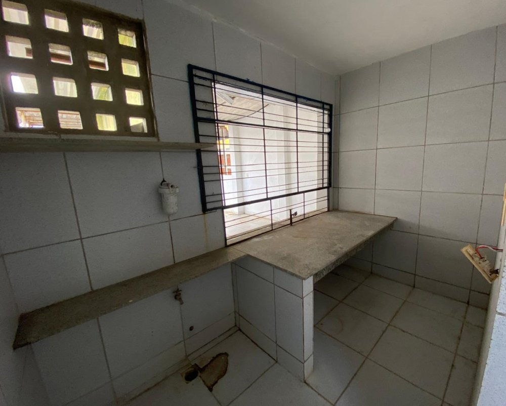 Copa com bancada e abertura de janela para o terra�o