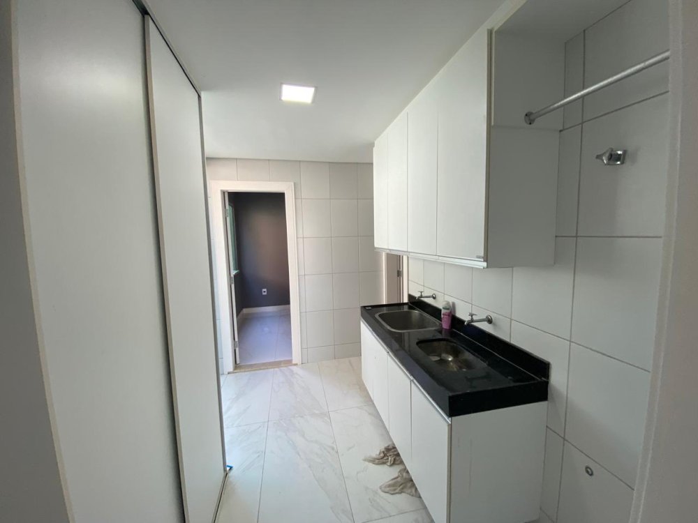 �rea de servi�os