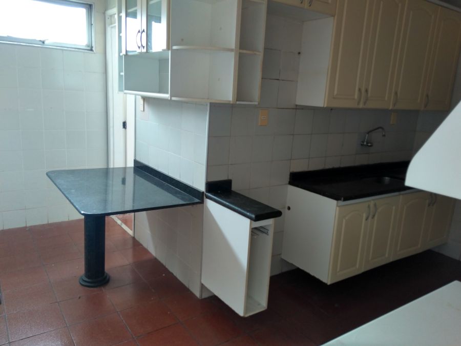 Cozinha com arm�rios