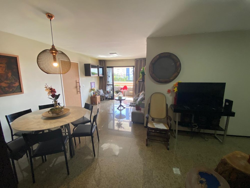 Sala de estar e jantar em L