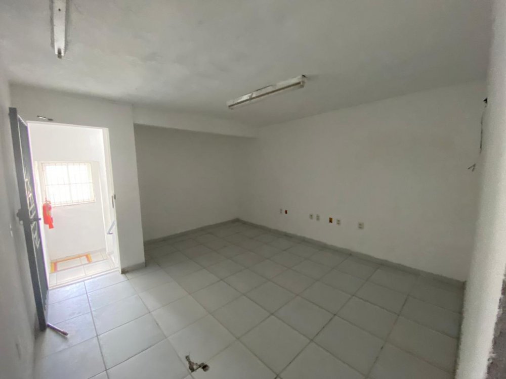 Espa�o na entrada do 1� pavimento