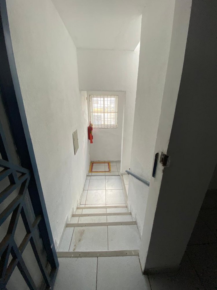 Acesso ao 2� pavimento