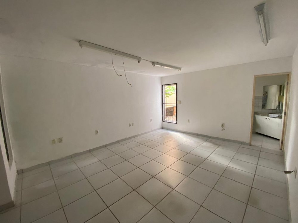 Espa�o dos fundos no 1� pavimento