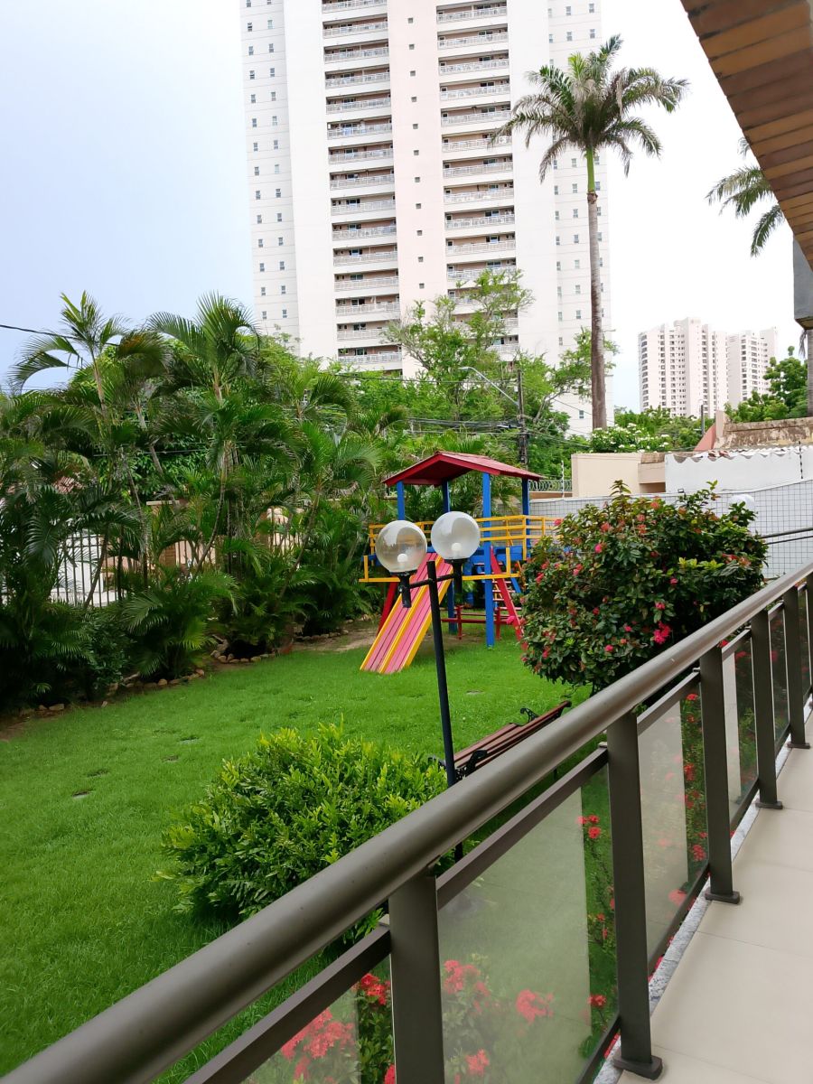 JARDIM FRONTAL COM PLAYGROUND