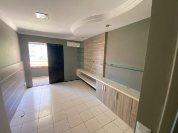 Sute master projetada e com closet