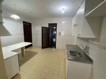 Cozinha com armrios planejados