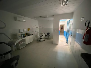 Sala no pavimento trreo