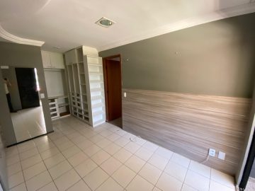 Sute master projetada e com closet