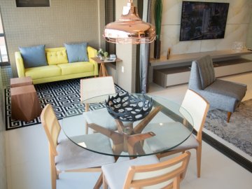 Varanda larga - Foto do apartamento decorado