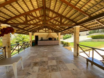 Deck com churrasqueira