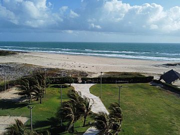 AMPLO ESPAO DE LAZER PROXIMO  PRAIA