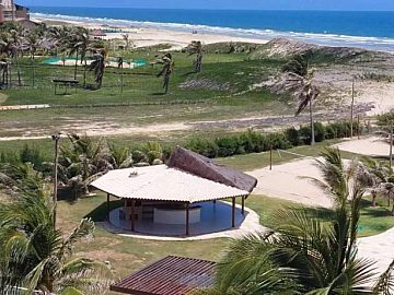 AMPLO ESPAO DE LAZER PROXIMO  PRAIA