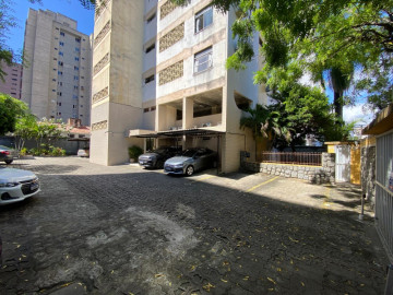Ptio de estacionamento